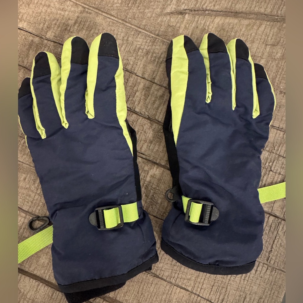 GAP Kids Navy /Black  and Green Gloves Size L